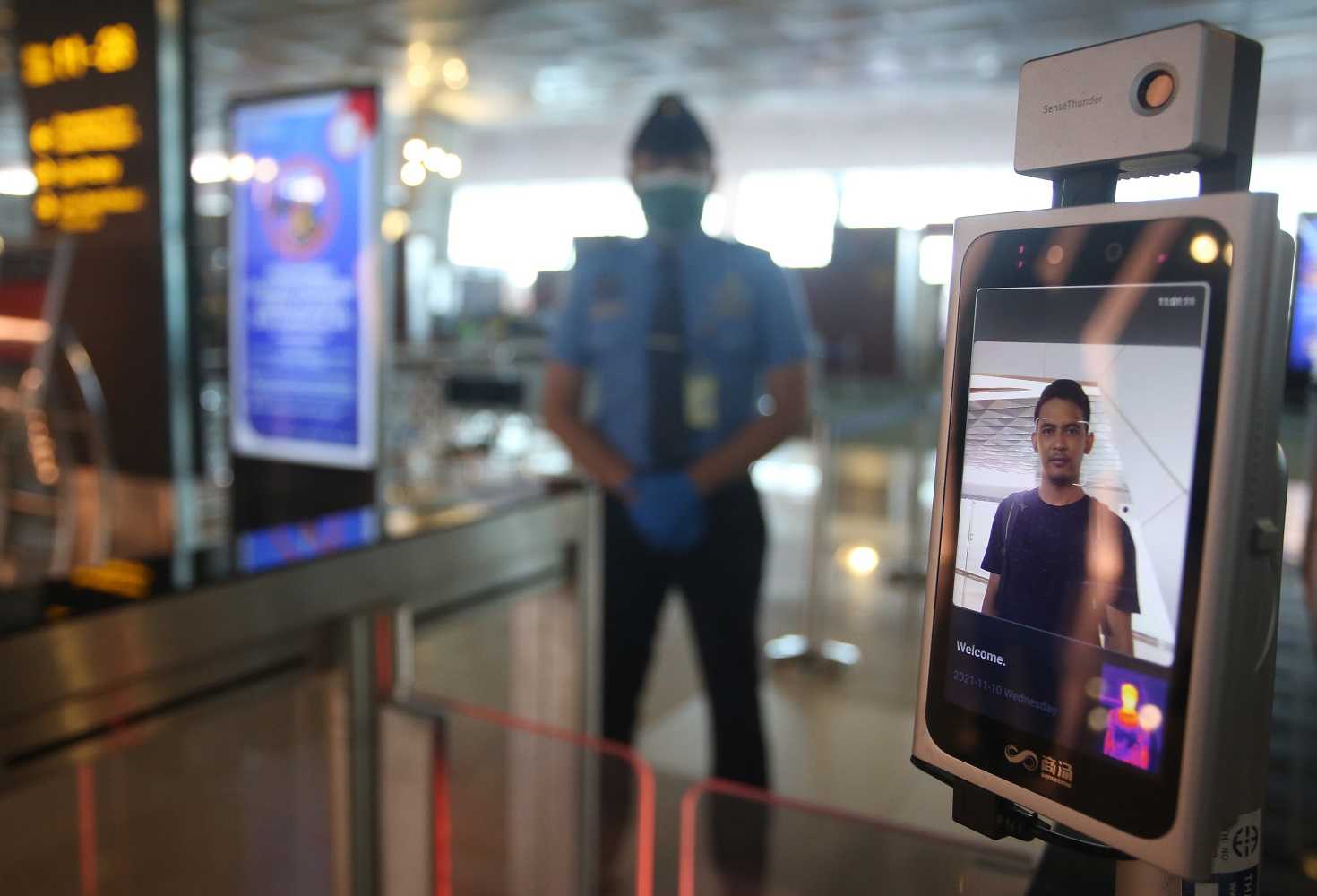 BANDARA SOETTA UJI COBA ALAT PENGENAL WAJAH