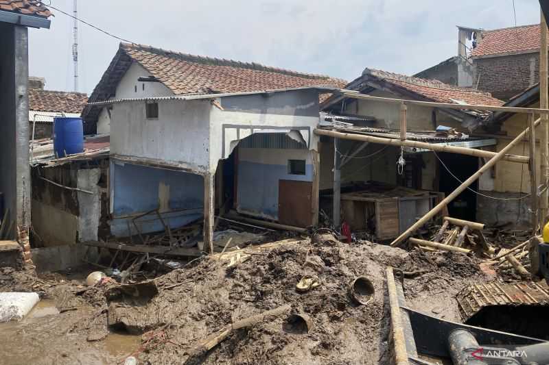 Bandung Tetapkan Status Tanggap Darurat Banjir hingga 20 Januari 2024