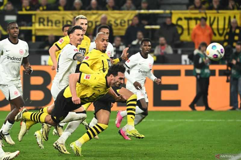 Bangkit dari Ketertinggalannya, Akhirnya Dortmund Menang 3-1 Atas Frankfurt