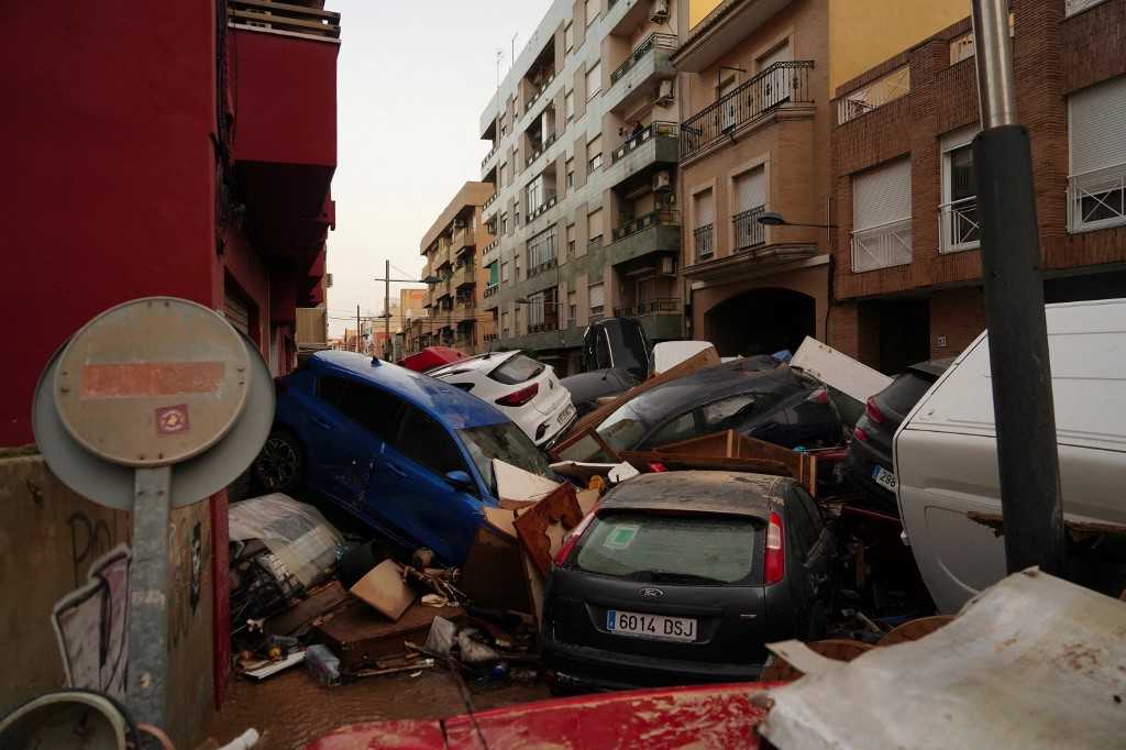 Banjir Bandang di Spanyol Tewaskan 64 Orang, Curah Hujan 8 Jam Setara Satu Tahun 1