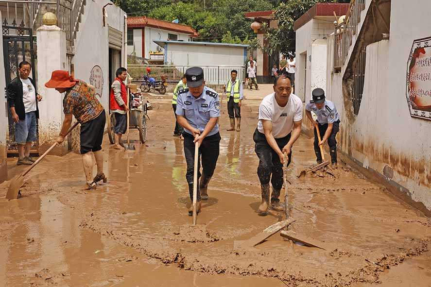 Banjir Bandang di Tiongkok  Paksa Ribuan Warga Mengungsi