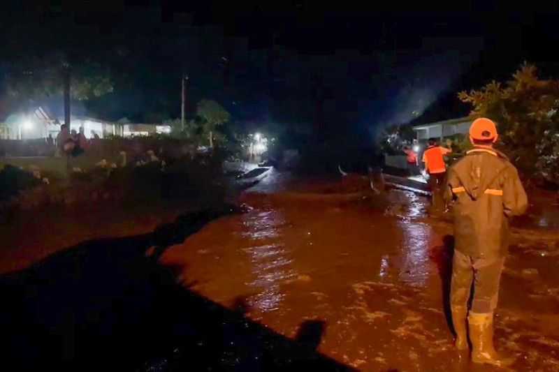 Banjir Bandang Terjang Dua Desa di Lereng Gunung Ijen Bondowoso