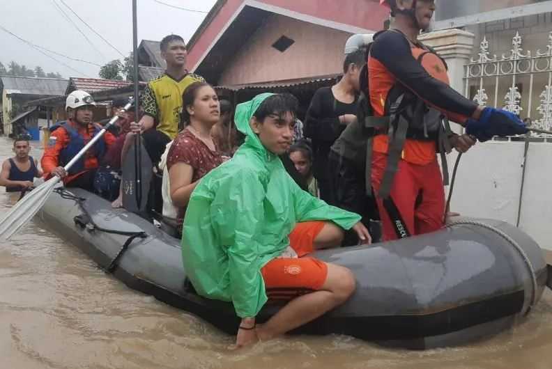 Banjir dan Longsor di Manado, Ratusan Korban Dievakuasi ke Pos Darurat