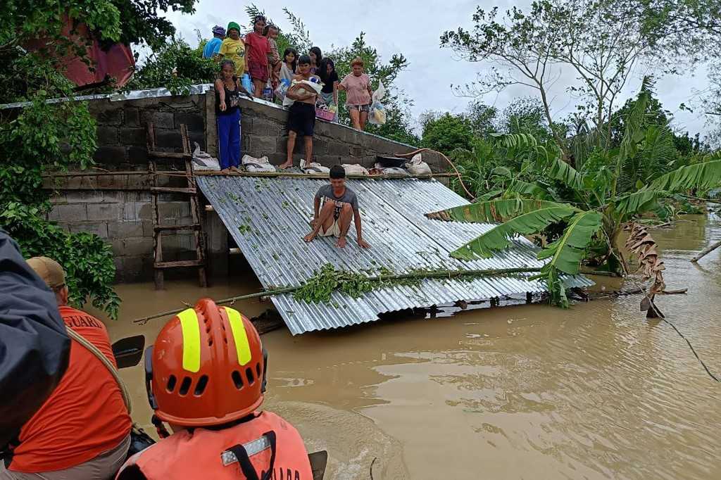 Banjir Landa Filipina akibat Badai, Ribuan Warga Dievakuasi dan 14 Korban Jiwa 4