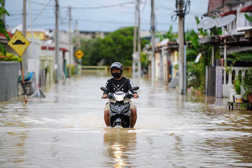 Banjir Landa Lima Negara Bagian di Malaysia 