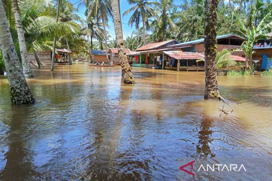 Banjir Masih Genangi Permukiman Warga Subulussalam dan Singkil