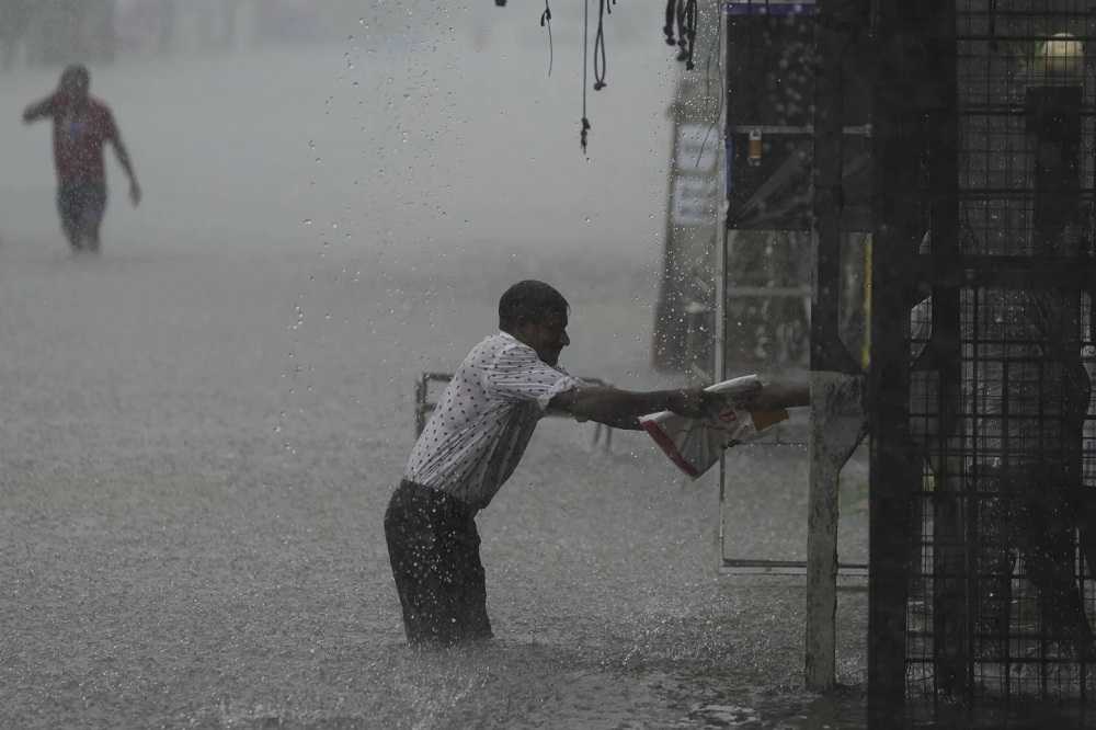 Banjir Melanda Ibu Kota Sri Lanka, Sekolah-sekolah Ditutup