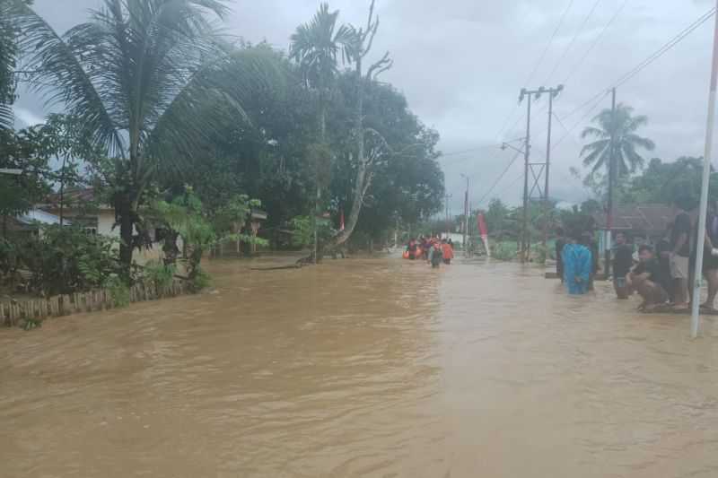 Banjir Rendam Permukiman Warga Tiga Kecamatan di Bolaang Mongondow