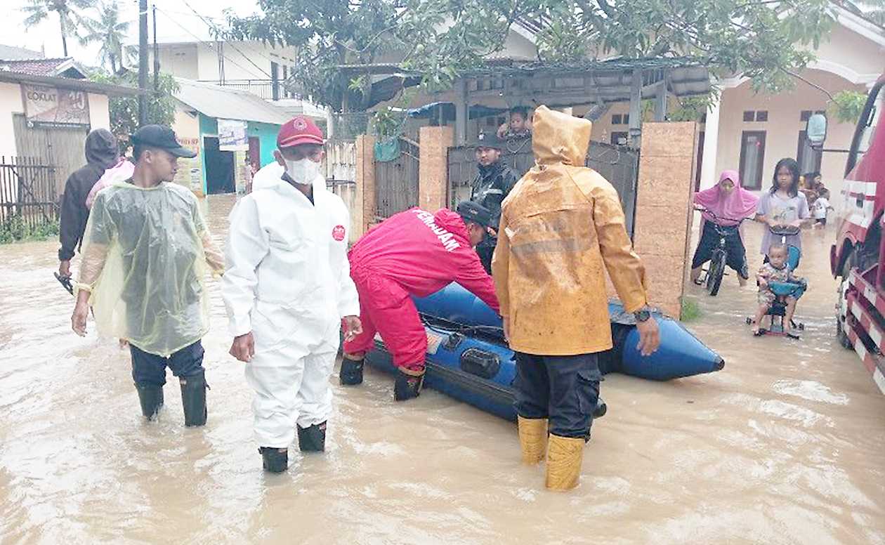 Banjir Telan Tiga Nyawa