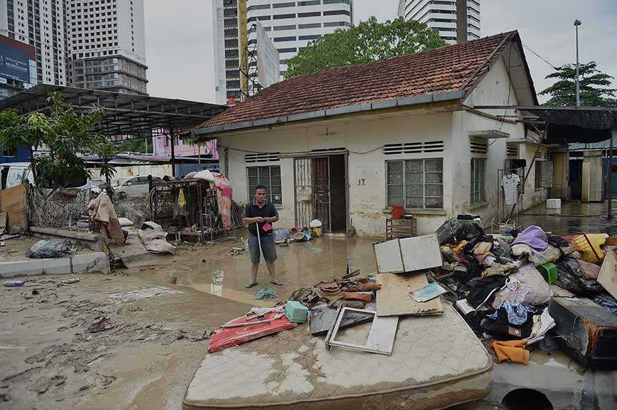 Banjir Terburuk Landa di Malaysia