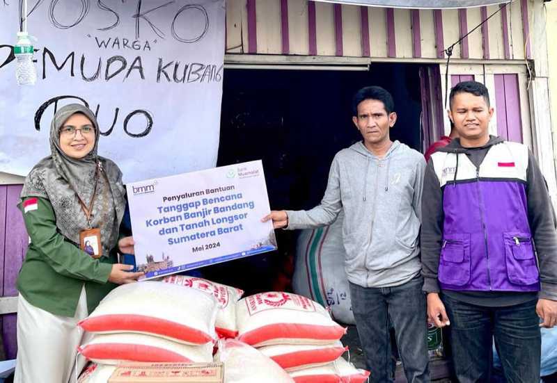 Bank Muamalat dan BMM Salurkan Bantuan Bencana Sumatera Barat