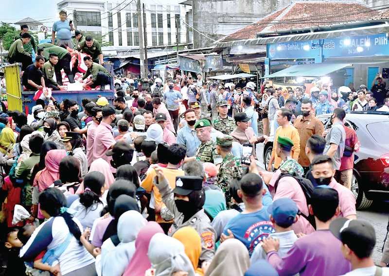 BANTUAN SEMBAKO DARI PRESIDEN