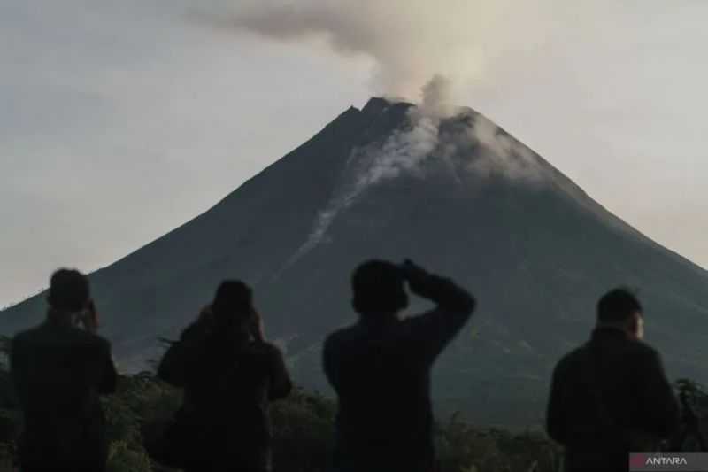 Banyak Sekali, BPPTKG Rekam 97 Gempa Guguran Gunung Merapi
