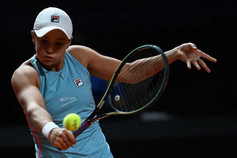 Barty Ditantang Swiatek di Babak Ketiga Madrid Open