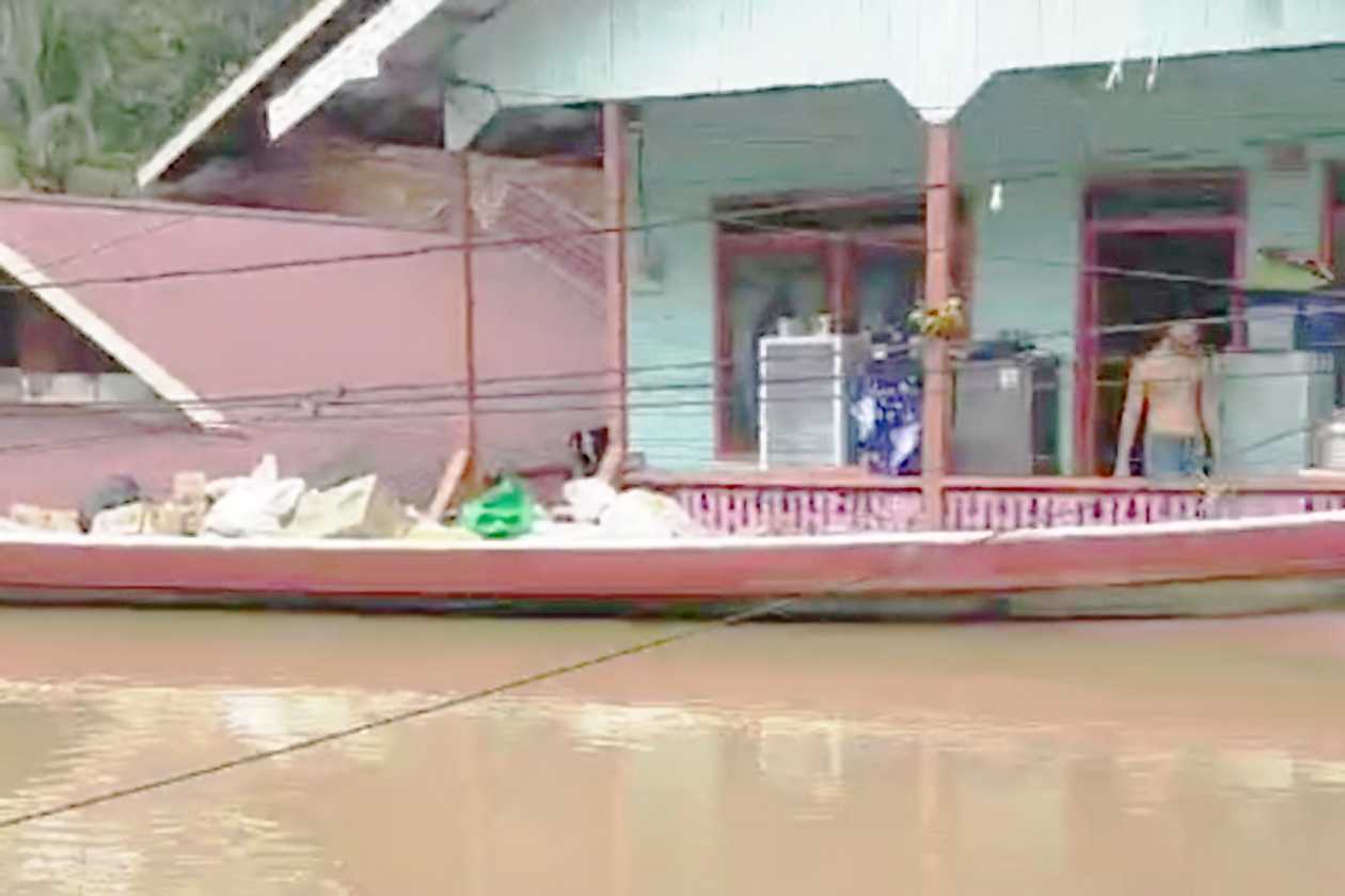 Basarnas Kaltim Terjunkan Tim SAR Gabungan Tangani Banjir Mahakam Ulu