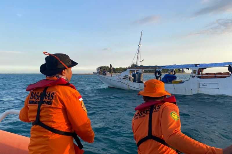 Basarnas Selamatkan 31 Penumpang Perahu Terbalik di Takalar