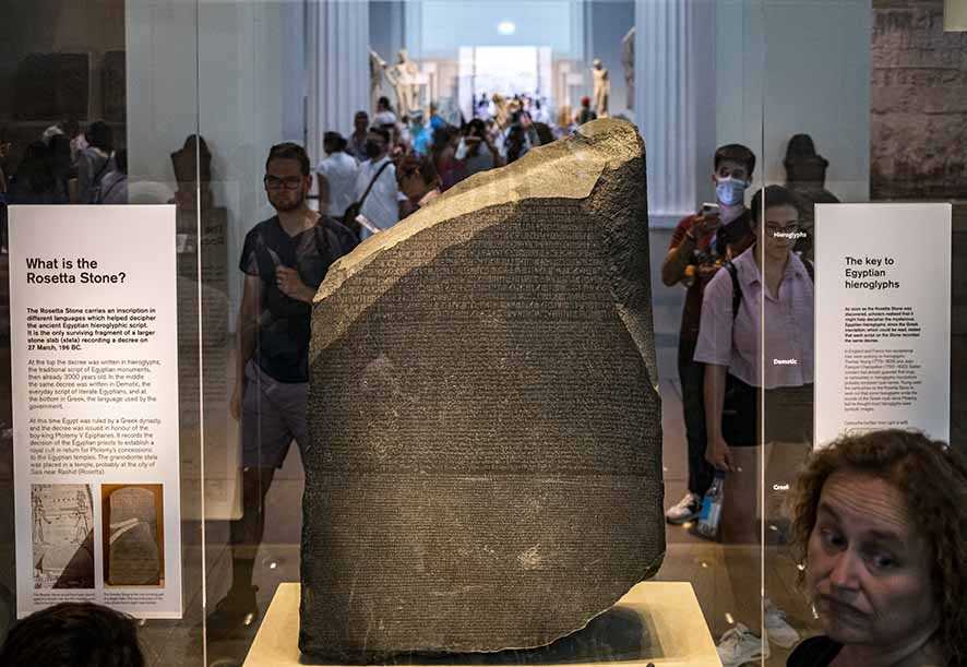 Batu Rosetta Kunci Bagi Terurainya Huruf Hieroglif Mesir Kuno