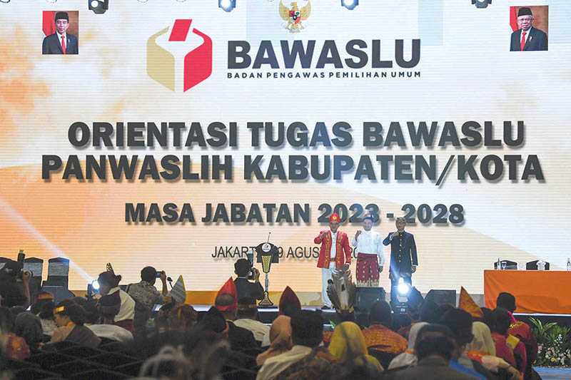 Bawaslu Lantik 1.912 Anggota Masa Jabatan 2023-2028