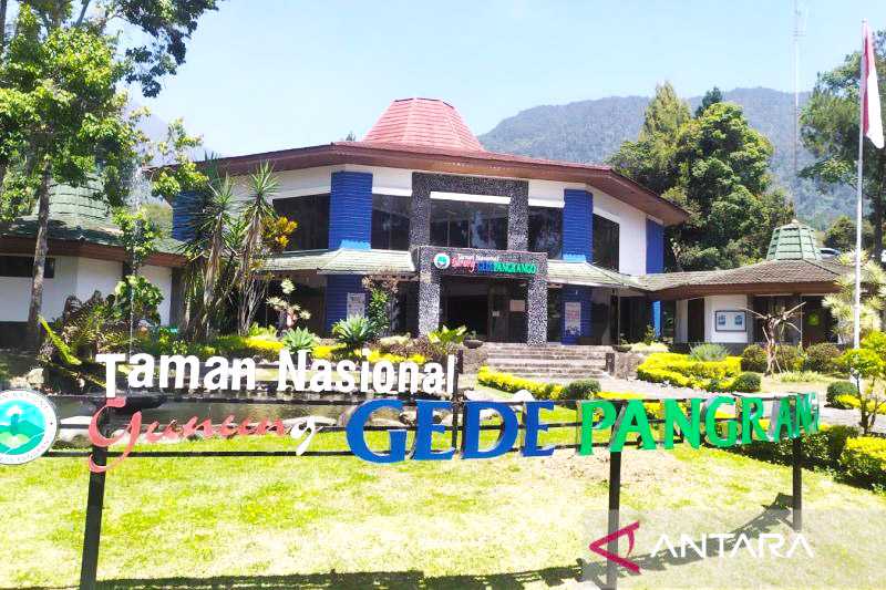 BB TNGGP: Pendaki ke Gunung Gede Pangrango Harus Daftar Online