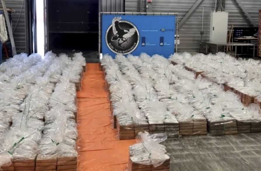 Bea Cukai Belanda Sita 8 Ton Kokain dari Ekuador