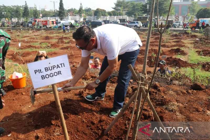 Bekas Lahan Pasar Malam di Pakansari Diubah Jadi Hutan Kota