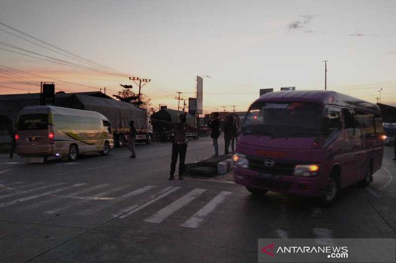 Belum Terima Wisatawan, Banyak Kendaraan Wisata Masuk Kota Kudus Diminta Putar Balik