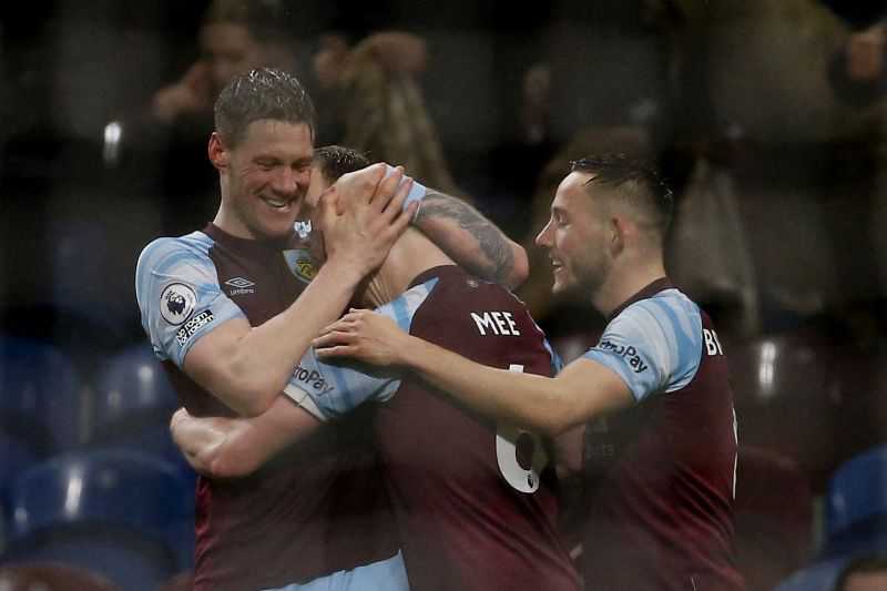 Ben Mee Bawa Burnley Tundukkan Spurs 1-0