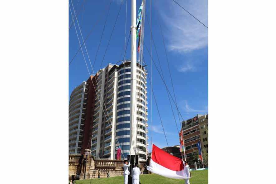Bendera Indonesia Berkibar di ANMM Untuk Rayakan HUT RI ke-78