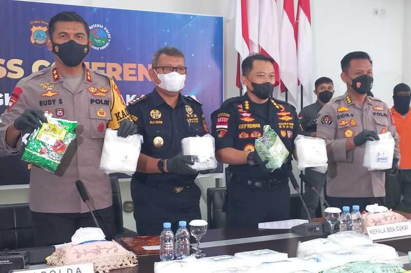 Berawal dari Informasi Intelijen, Penyelundupan 29 Kg Sabu-sabu Asal Malaysia Digagalkan