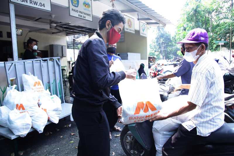 Berbagi Kebahagiaan Ramadhan dengan masyarakat 4