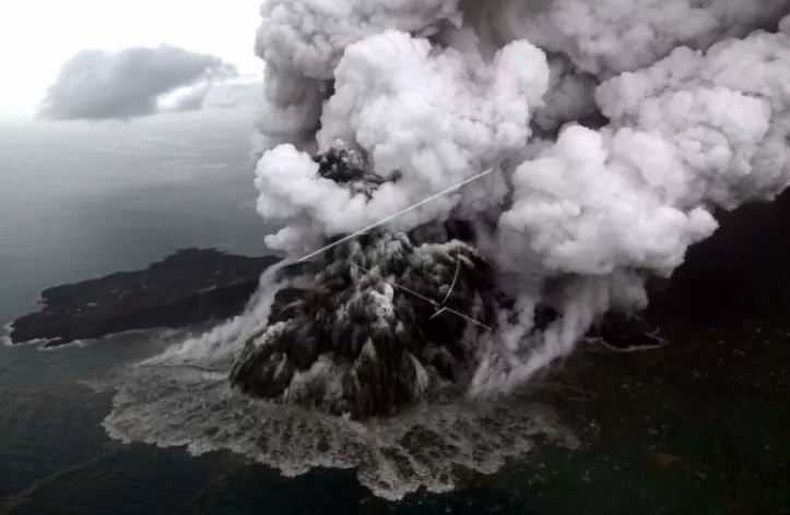 Berbahaya bagi Nelayan dan Turis, PVMBG Peringatkan Agar Jauhi Gunung Anak Krakatau di Radius 5 Km