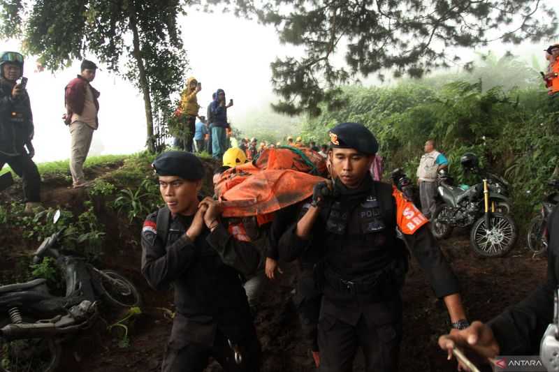 Berita Duka, Akhirnya Polisi Telah Mengidentifikasi 11 Korban Erupsi Gunung Marapi