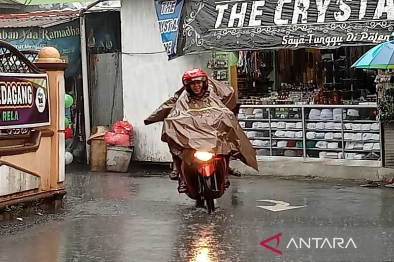 Berita Gembira di Tengah Karhutla dan Kabut Asap, Kota Banjarmasin Diguyur Hujan