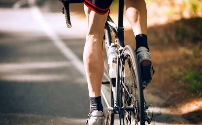 Bersepeda Dapat Mengurangi Risiko Nyeri Lutut dan Artritis