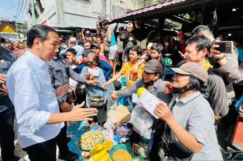 Bertemu Jokowi di Hari Ultahnya, Bocah di Riau Senang Bukan Main