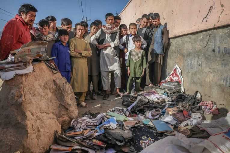 Biadab! Bom Bunuh Diri Meledak di Sekolah di Afghanistan, 19 Orang Tewas