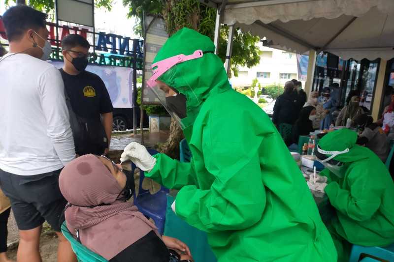 Biayanya Udah Turun, Calon Penumpang di Bandara Ini Kok Masih Gunakan Surat PCR Palsu