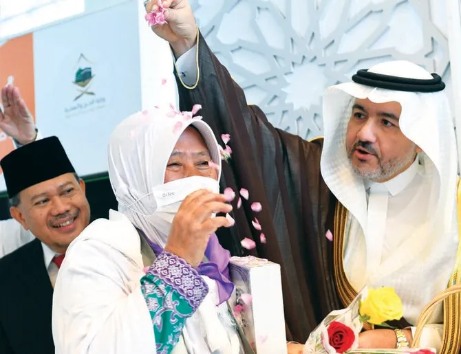 Bikin Iri Negara Lain! Jadi Jemaah Haji Asing Pertama, Rombongan Haji Indonesia Disambut Semeriah Ini oleh Otoritas Arab Saudi