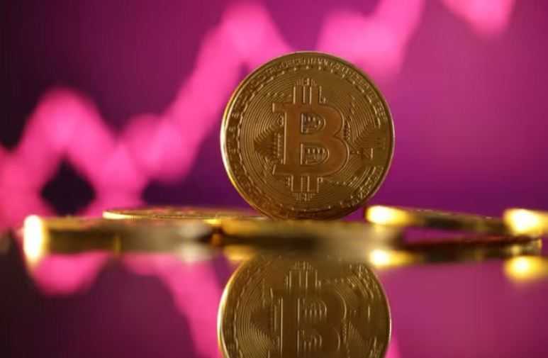 Bitcoin dan Ether Anjlok ke Level Terendah karena Kekhawatiran Resesi