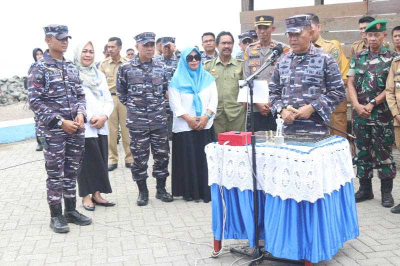 BKKBN Sulsel - Lantamal VI Sasar Warga Pesisir Beri Layanan KB