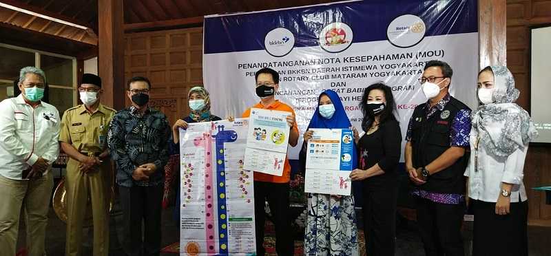 BKKBN Yogya dan Rotary Club Mataram Luncurkan Program Bayi Hebat, Apa Itu?