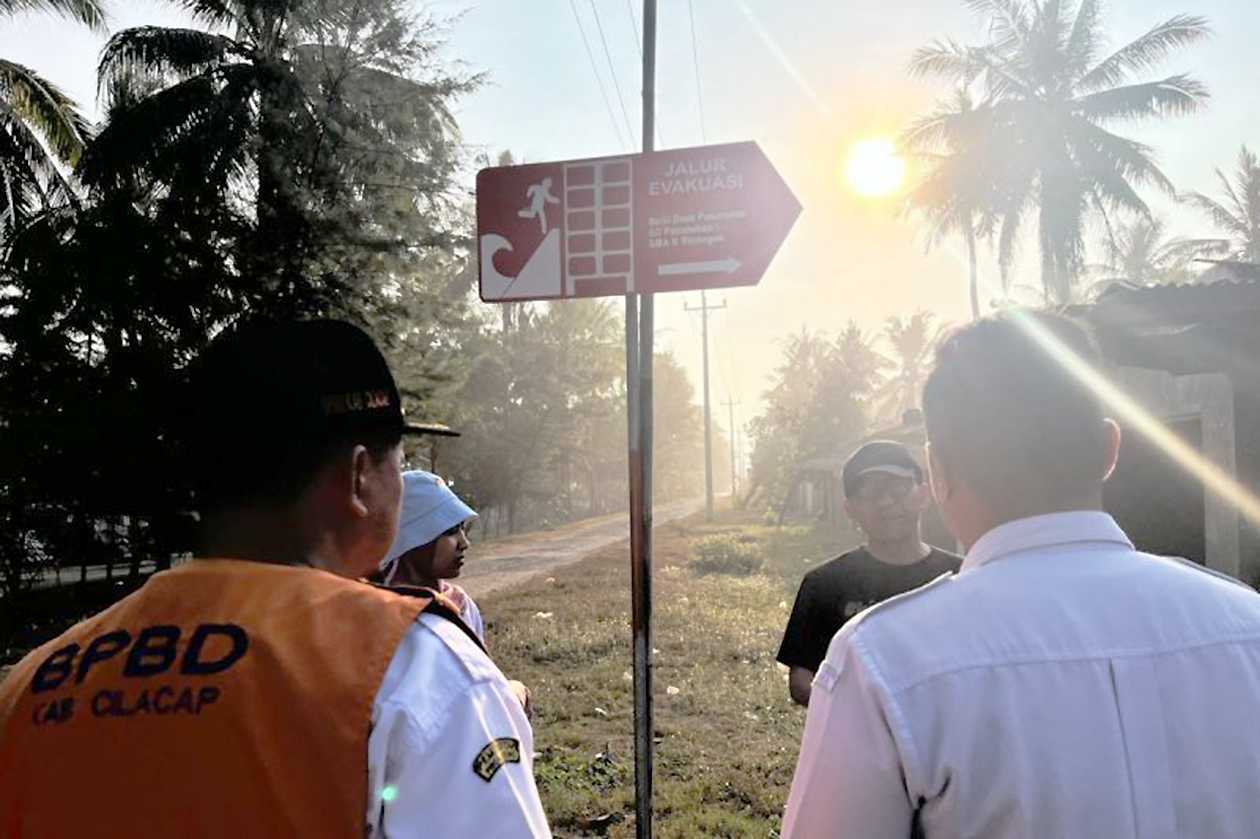 BMKG Dampingi Verifikasi Lapangan Warga Siaga Tsunami di Cilacap