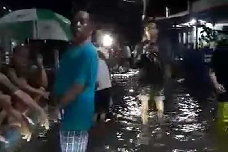BMKG: Hujan Ekstrem Picu Banjir di Kota Cilacap