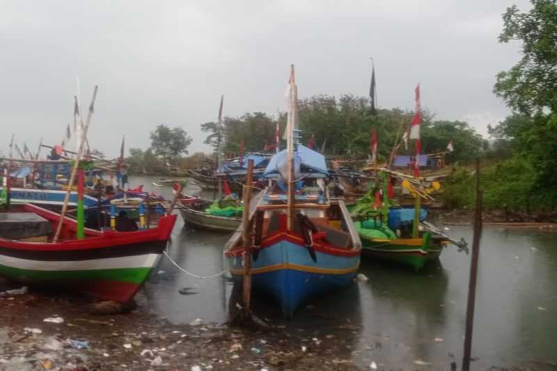 BMKG Imbau Nelayan untuk Waspadai Gelombang 2.5 Meter di Selatan Banten