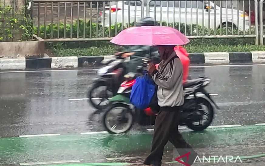 BMKG Ingatkan 12 Provinsi Waspada Dampak Hujan Deras