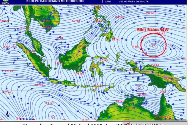 BMKG Ingatkan Gelombang Ekstrem Dampak Bibit Siklon di Utara Papua