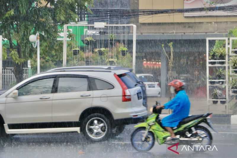 BMKG Ingatkan Potensi Hujan Lebat di Sebagian Besar Daerah