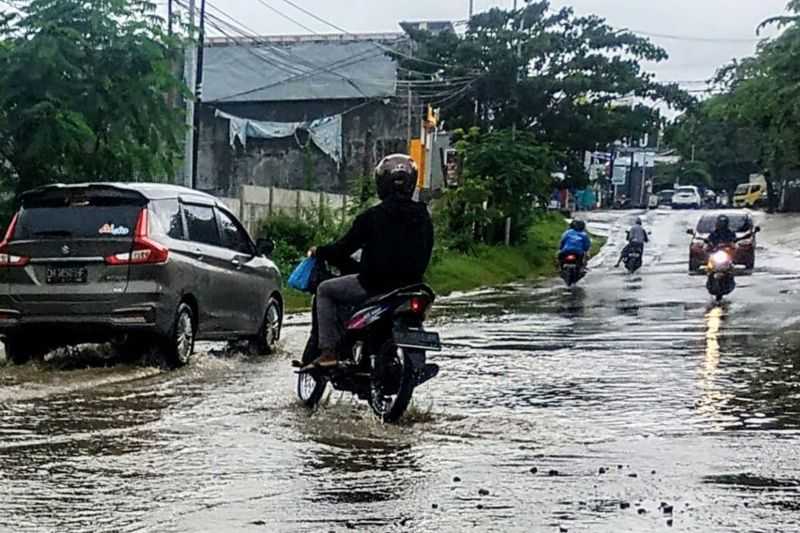BMKG Ingatkan Warga di 21 Kabupaten di NTT Waspada Cuaca Ekstrem