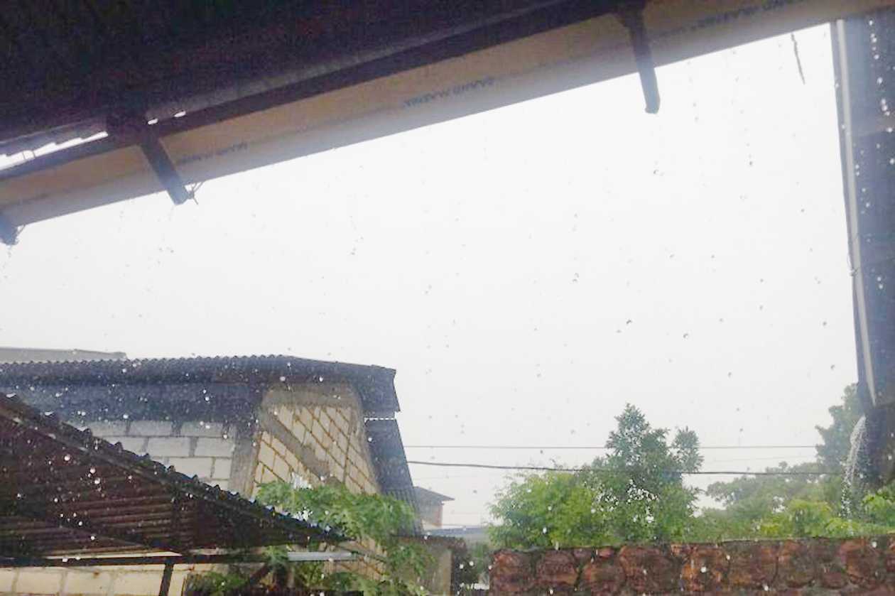 BMKG Ingatkan Warga NTT Waspada Curah Hujan Tinggi