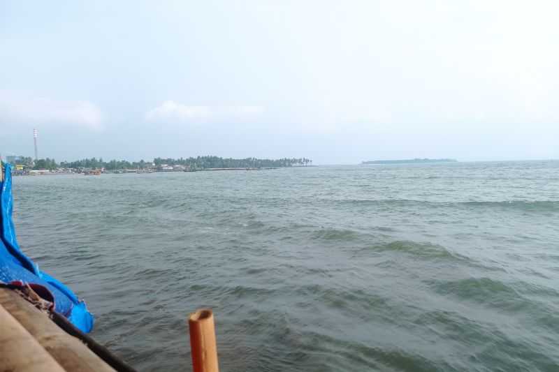 BMKG Keluarkan Peringatan Dini terkait Tinggi Gelombang 4.0 Meter di Perairan Banten